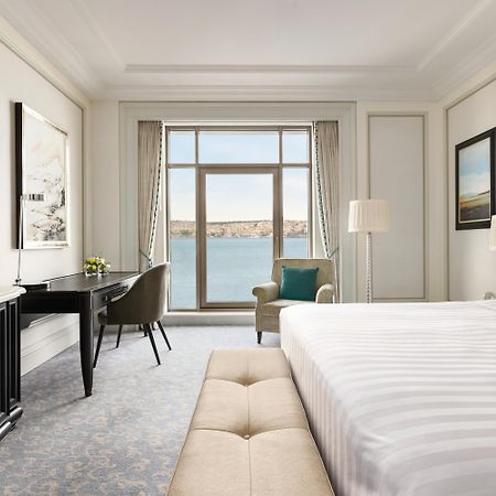 Shangri-La Bosphorus, Istanbul Exterior photo A guest room at the Four Seasons Hotel
