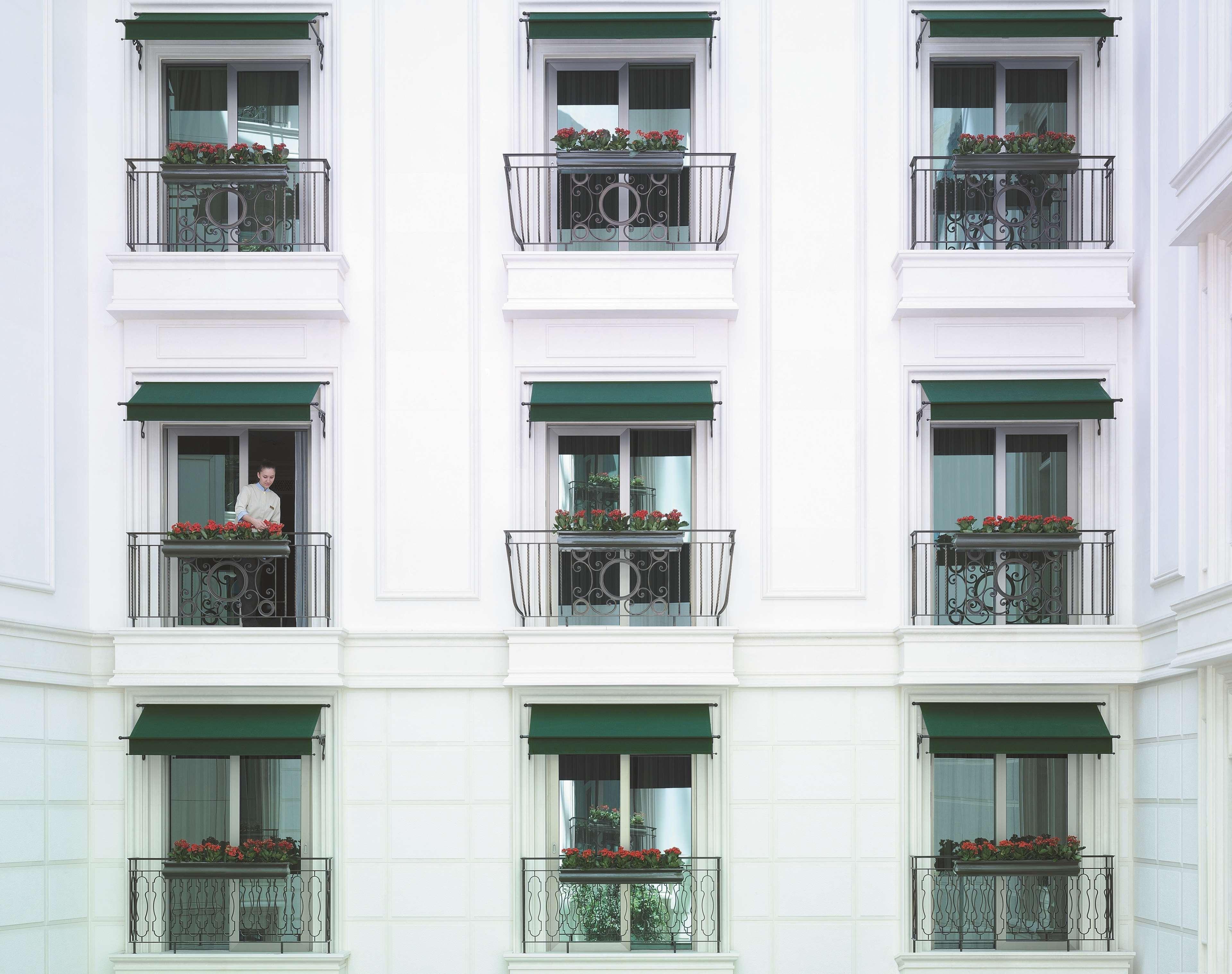 Shangri-La Bosphorus, Istanbul Exterior photo The hotel's facade