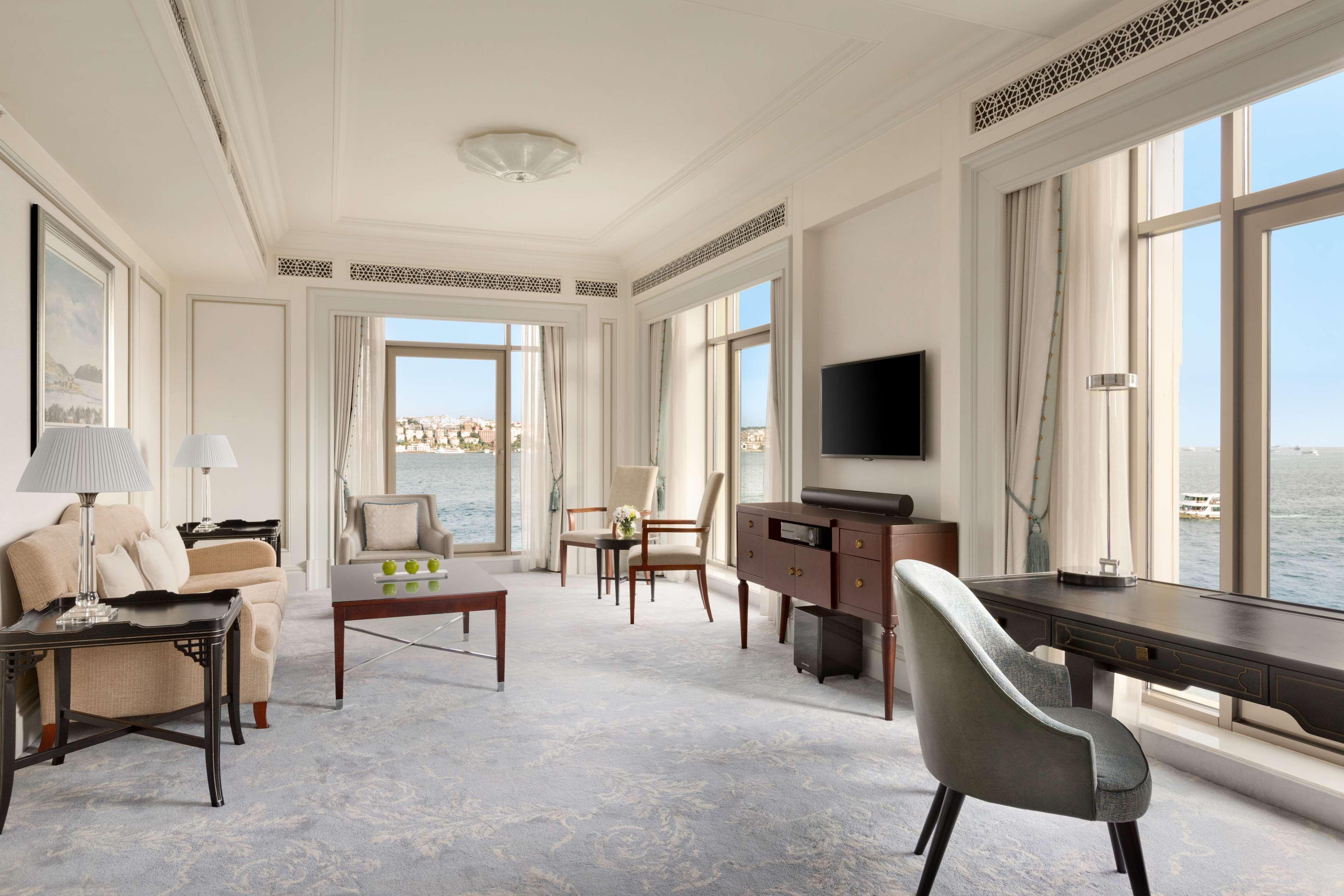 Shangri-La Bosphorus, Istanbul Exterior photo A suite at the Four Seasons Hotel