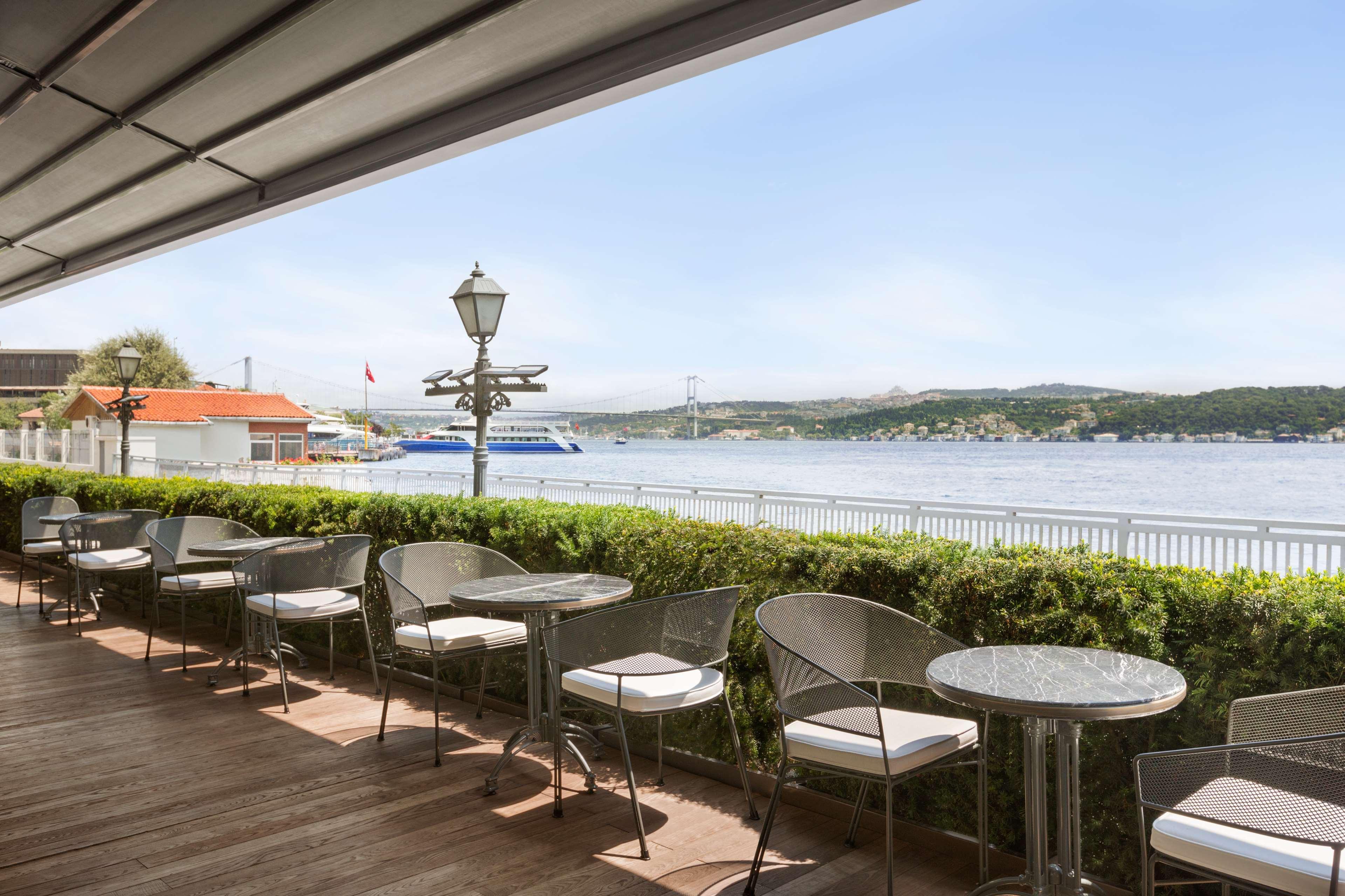 Shangri-La Bosphorus, Istanbul Exterior photo The terrace at the hotel