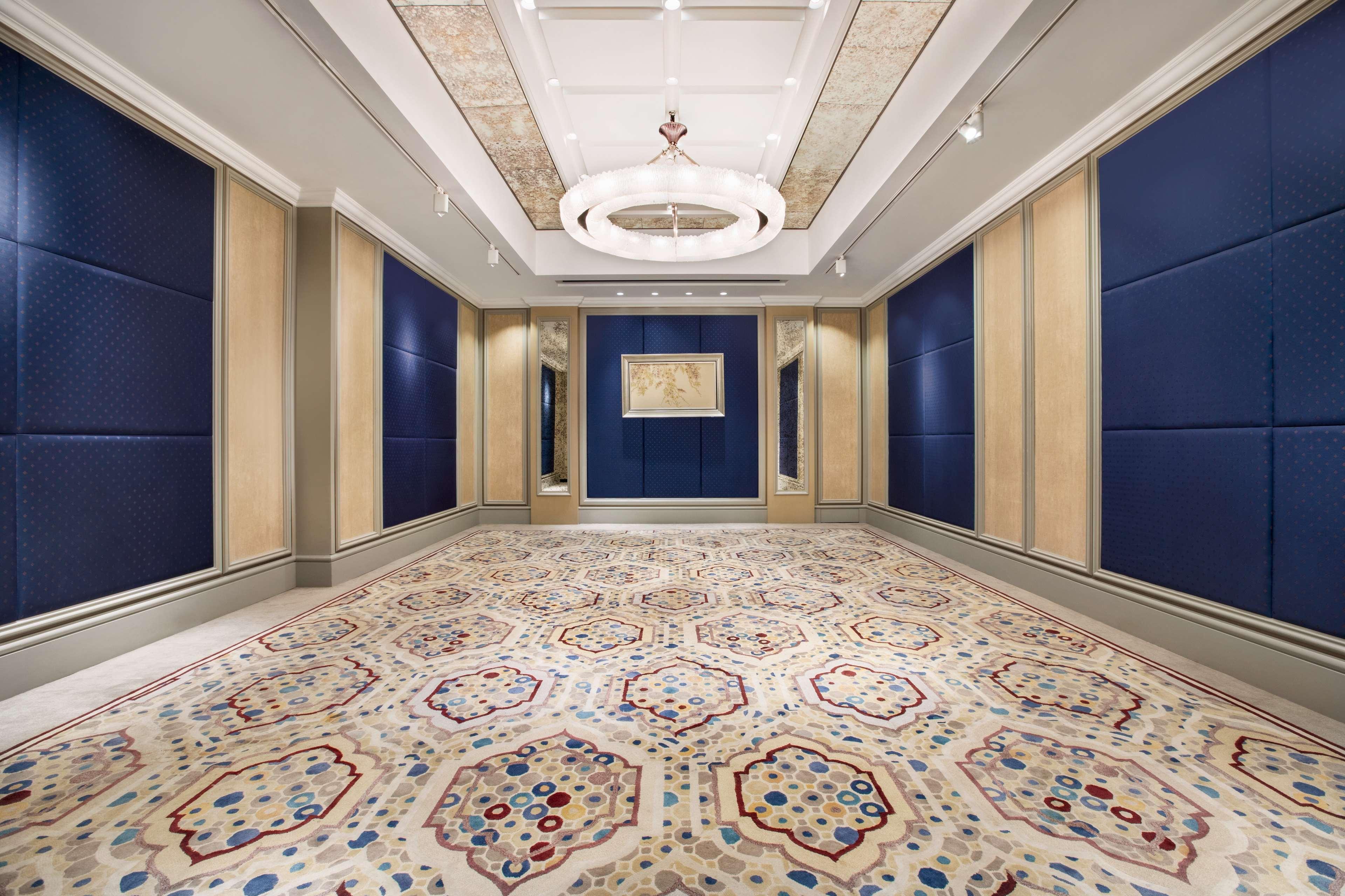 Shangri-La Bosphorus, Istanbul Exterior photo The floor of the hotel lobby