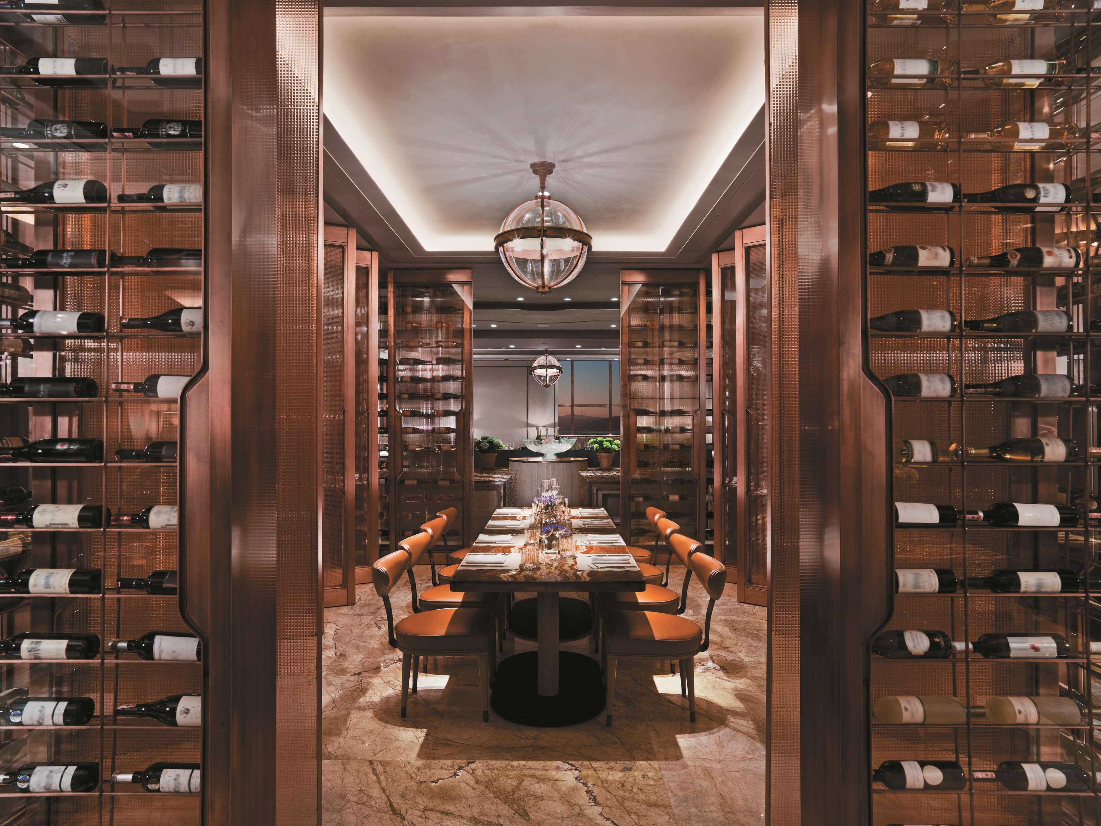 Shangri-La Bosphorus, Istanbul Exterior photo Wine cellar at The Ivy